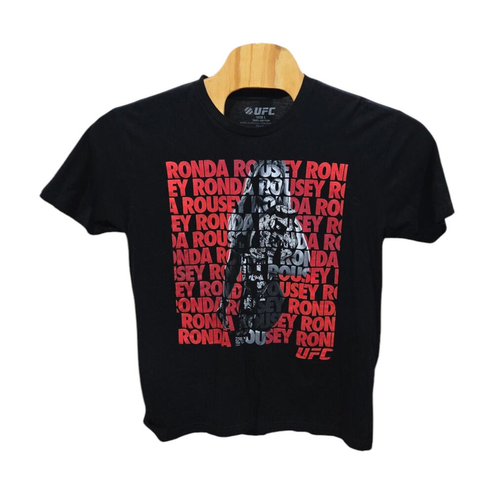 Rhonda Rousey UFC Size Large - Licensed T-shirt - Preowned